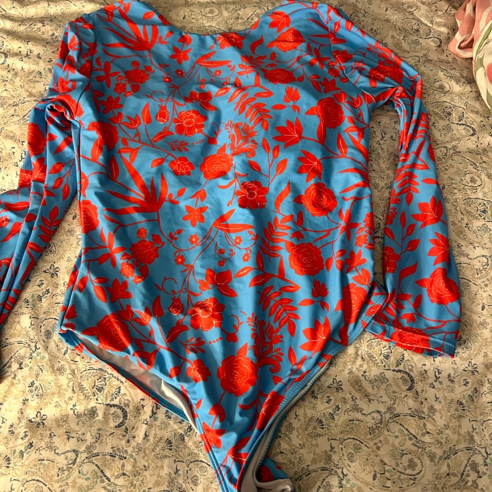 Long sleeve bathing suit- size xl